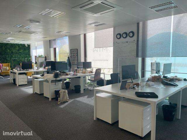 Escritório 155 m² e 5 lugares de estacionamento  – Parque das Nações ( - Grande imagem: 2/26