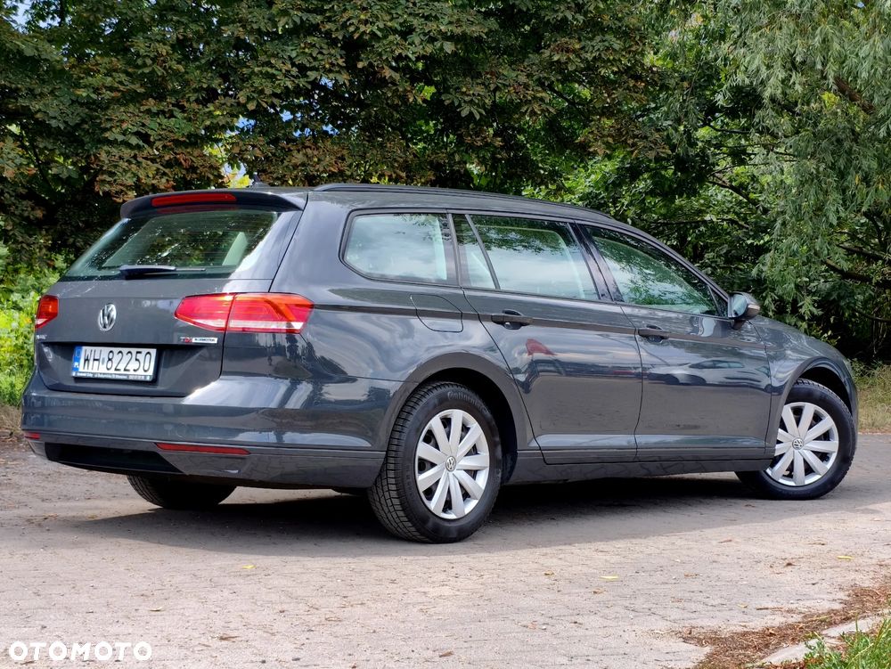 Volkswagen Passat 1.6 TDI BMT City - 19