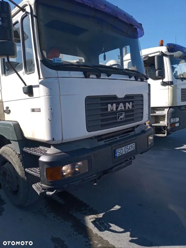 MAN F2000 - 1