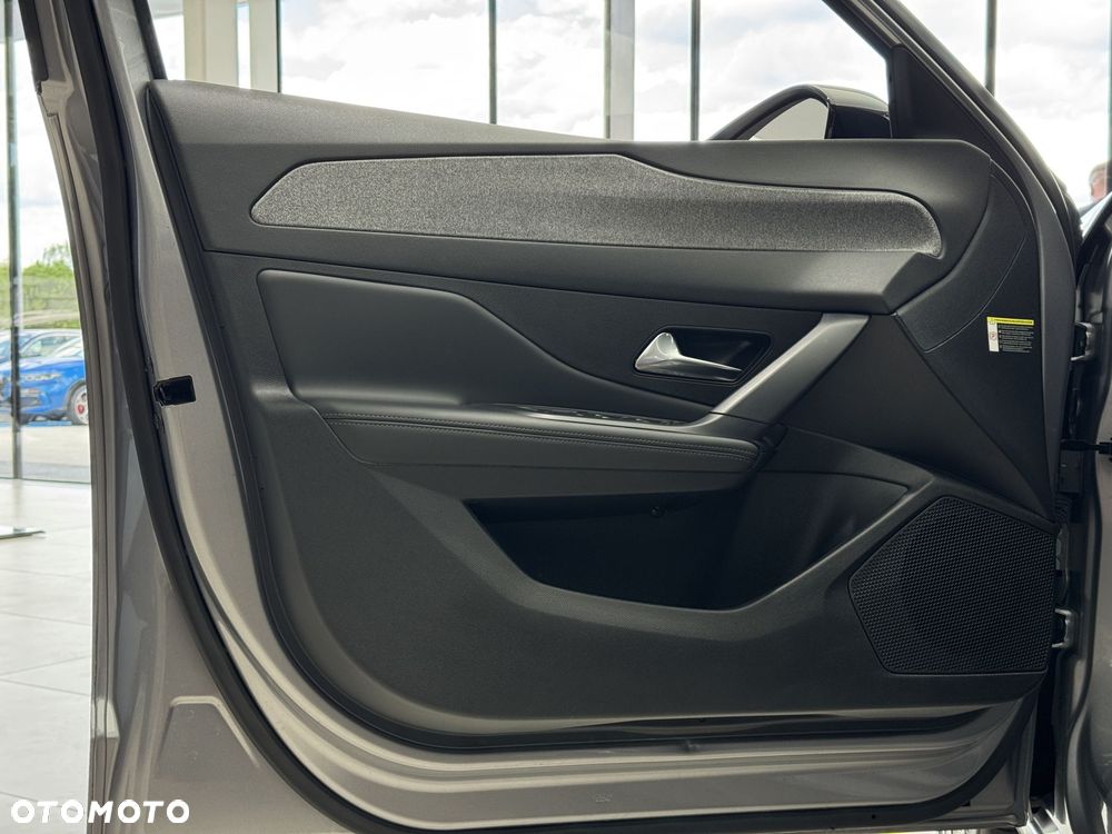 Peugeot 308 1.6 Hybrid PHEV Allure Pack EAT8 - 12
