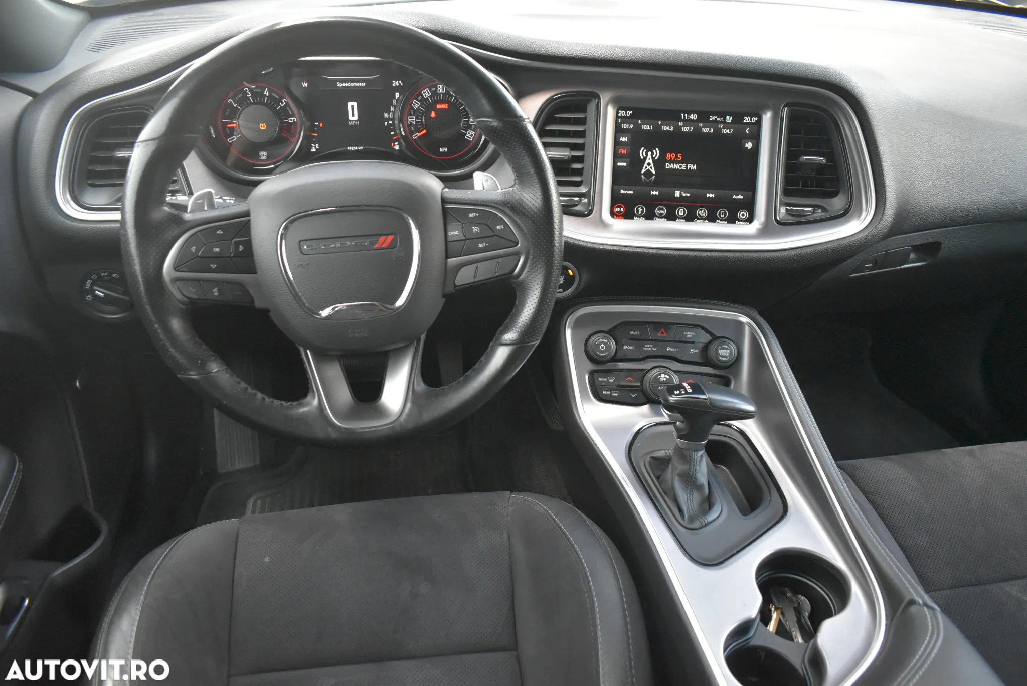 Dodge Challenger - 14