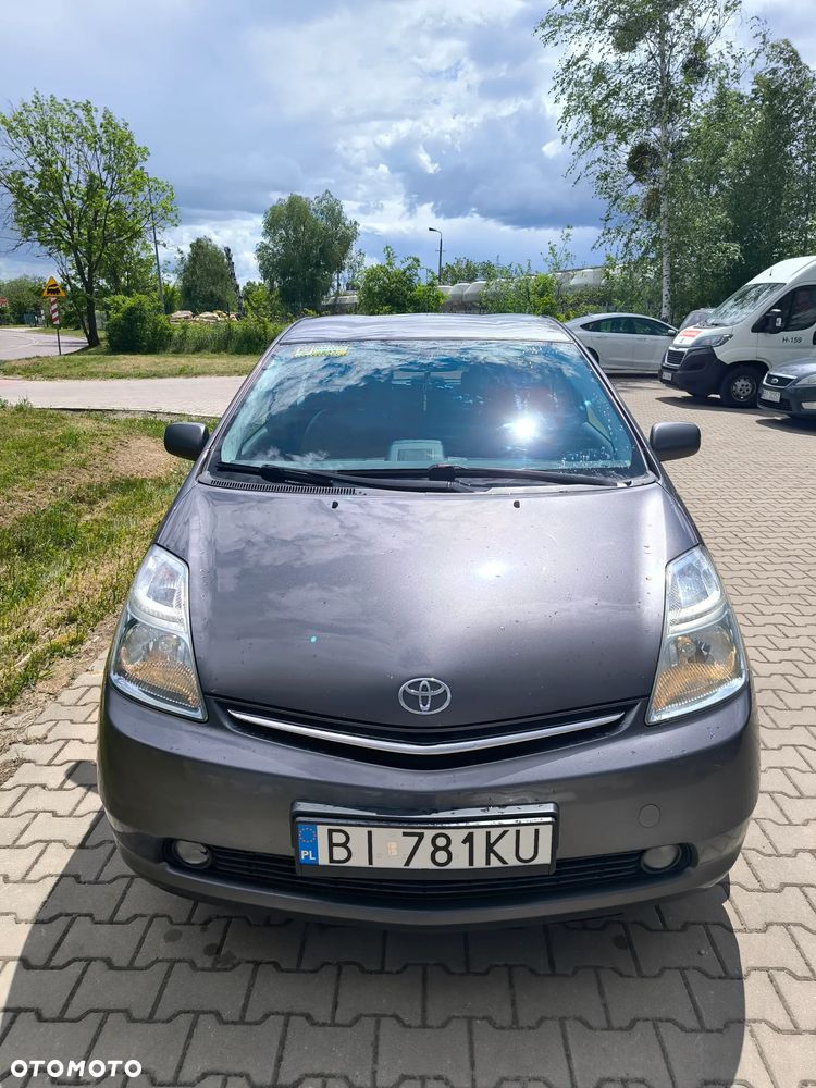 Toyota Prius - 1