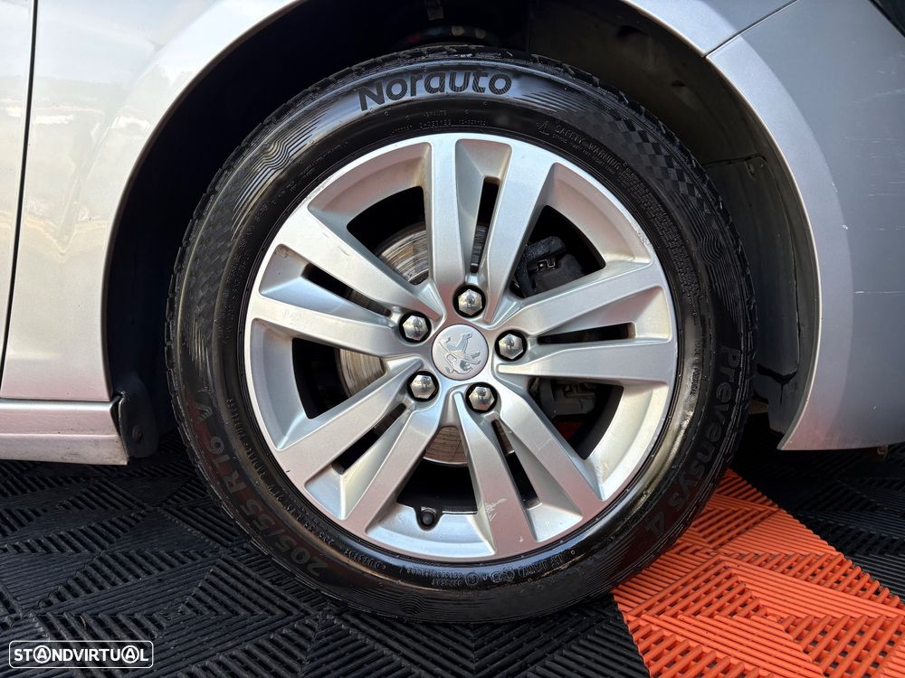 Peugeot 308 SW BlueHDi 120 Stop & Start Active - 4