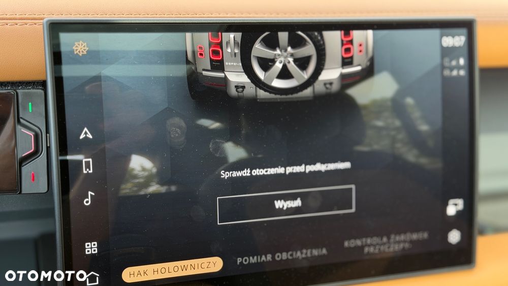 Land Rover Defender 3.0 D300 mHEV - 34