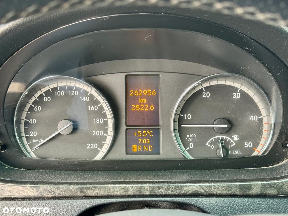 Mercedes-Benz Viano - 36
