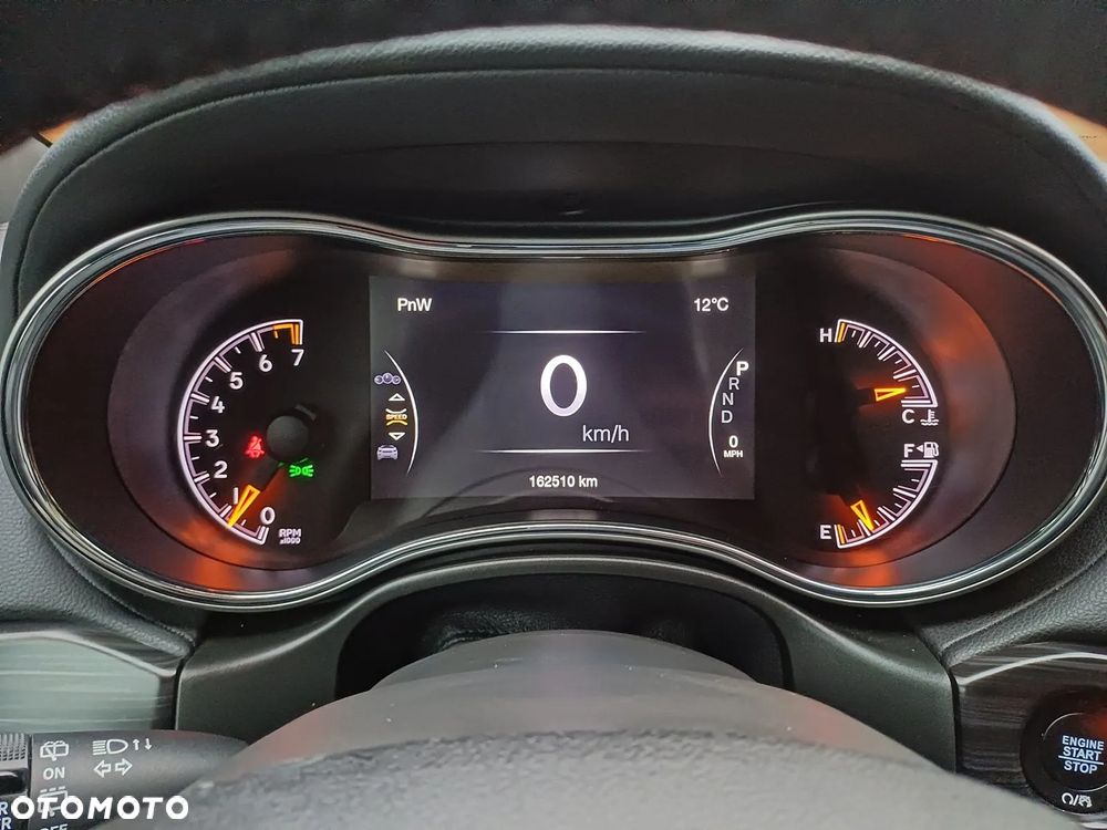 Jeep Grand Cherokee - 15