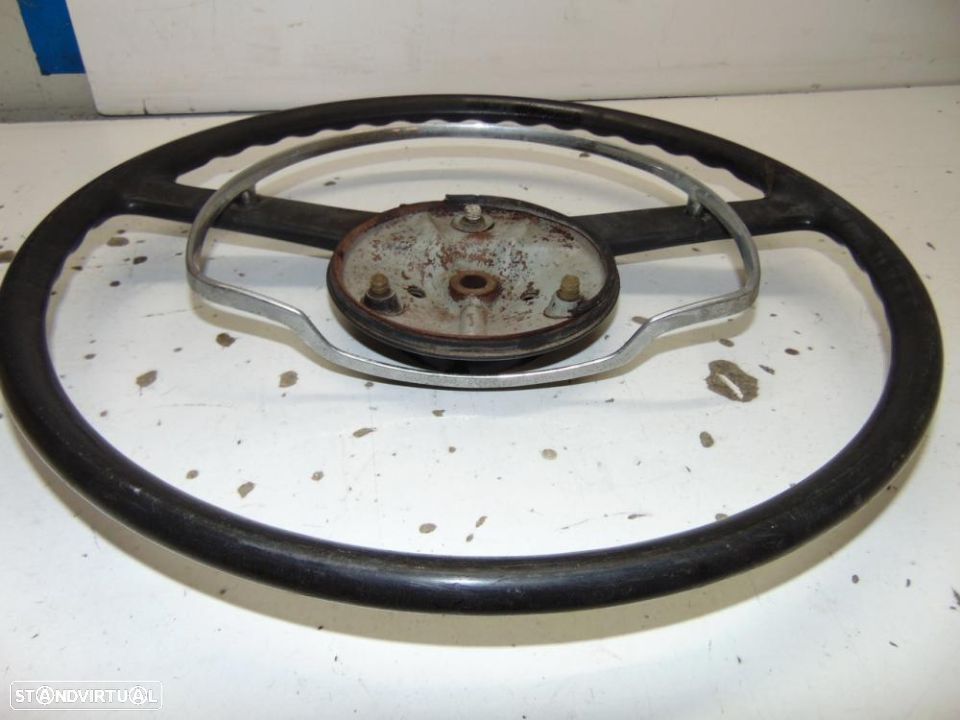 Mercedes antigo volante - 4