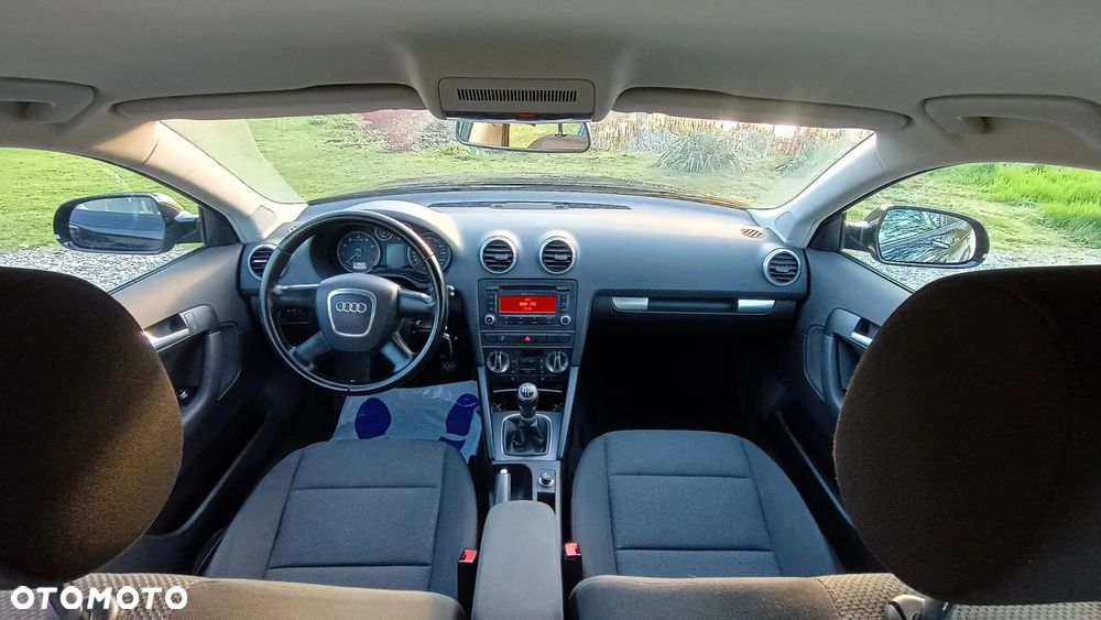 Audi A3 Sportback 1.6 Ambiente - 15