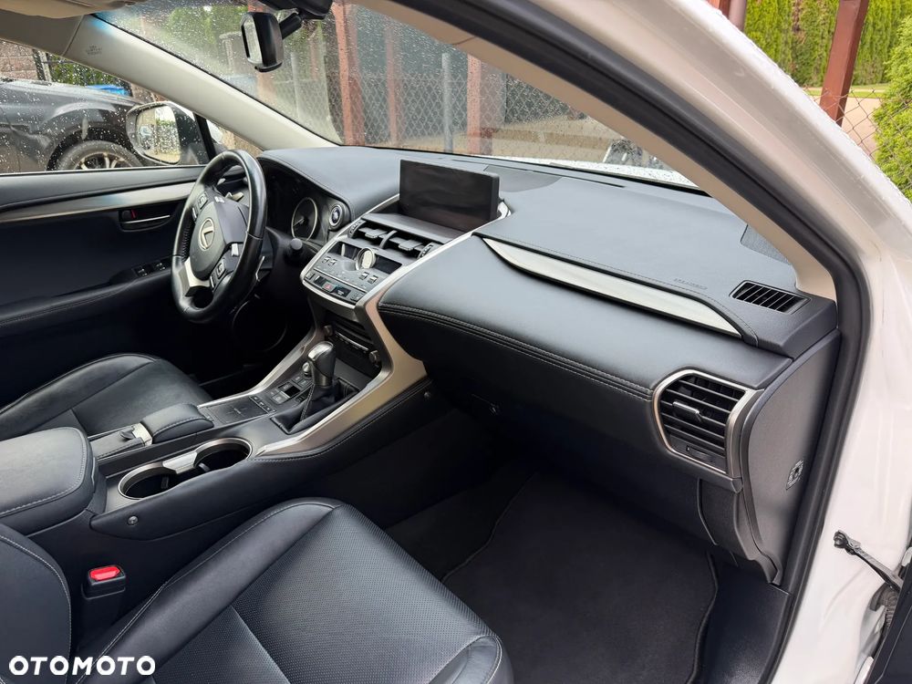 Lexus NX 300h Elegance Optimum AWD - 13