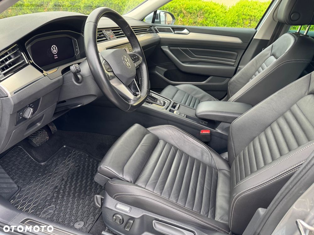 Volkswagen Passat 2.0 TDI EVO Elegance DSG - 15