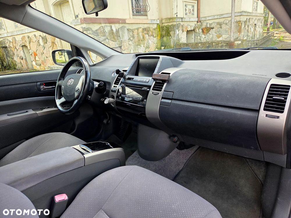 Toyota Prius 1.5 VVT-i Prestige - 10