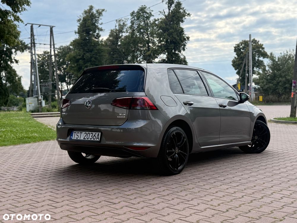 Volkswagen Golf VI 1.6 TDI Comfortline - 23
