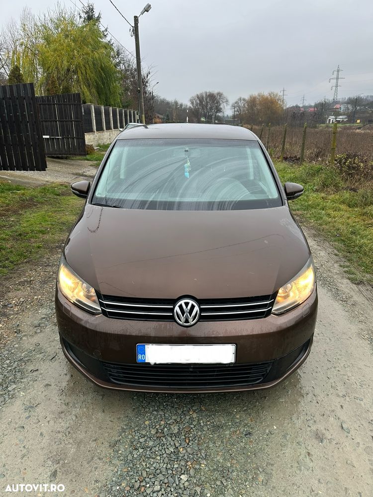 Volkswagen Touran - 12