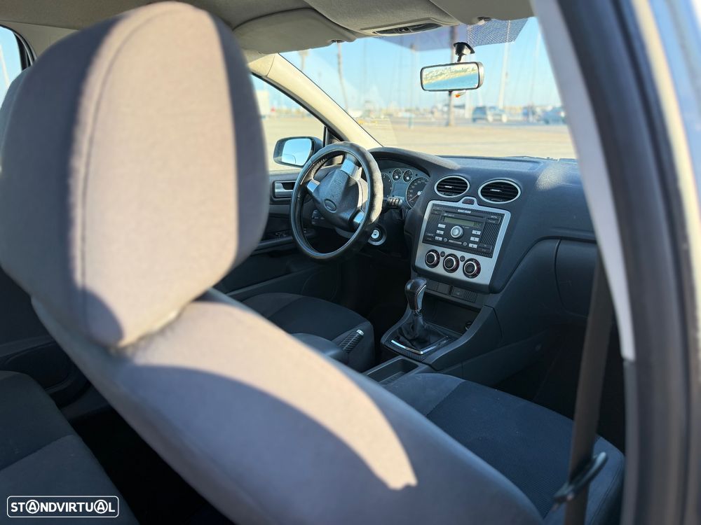 Ford Focus SW 1.6 TDCi Titanium - 15