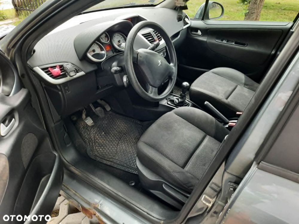Peugeot 207 1.4 HDi Active - 1