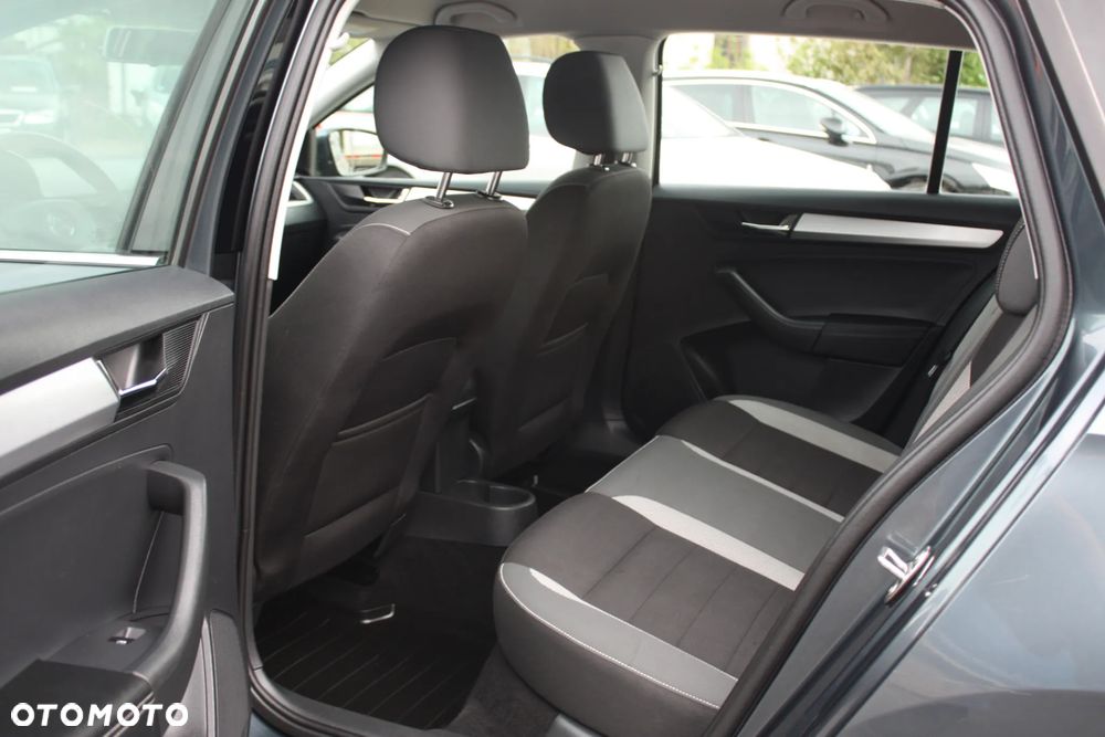 Skoda RAPID 1.0 TSI Cool Edition - 8
