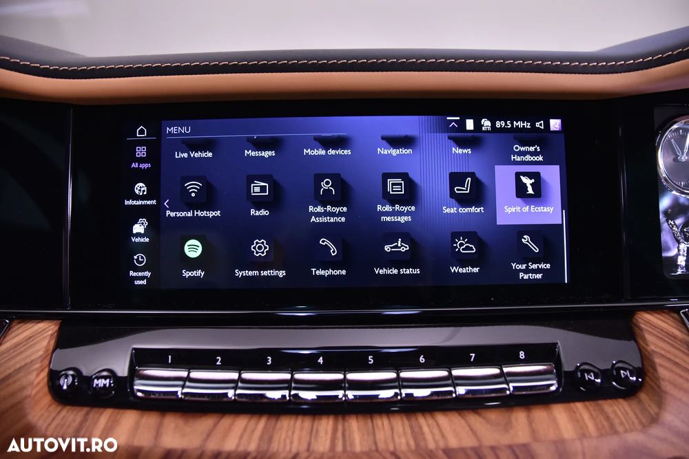 Rolls-Royce Cullinan - 24