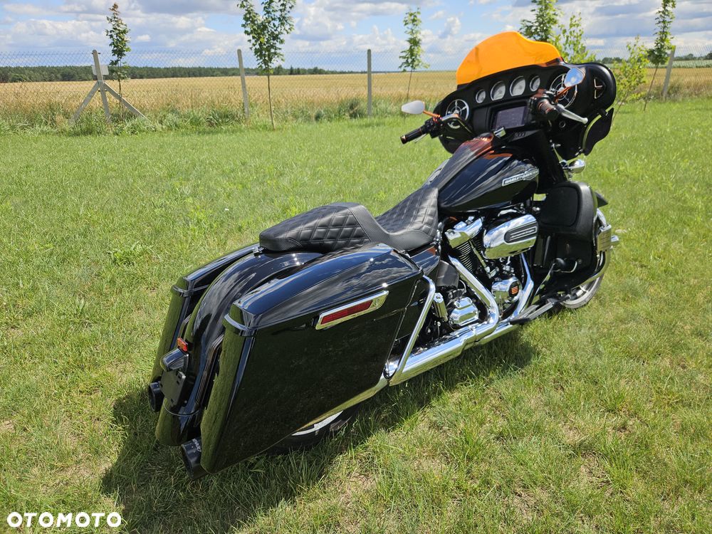 Harley-Davidson Touring Street Glide - 3