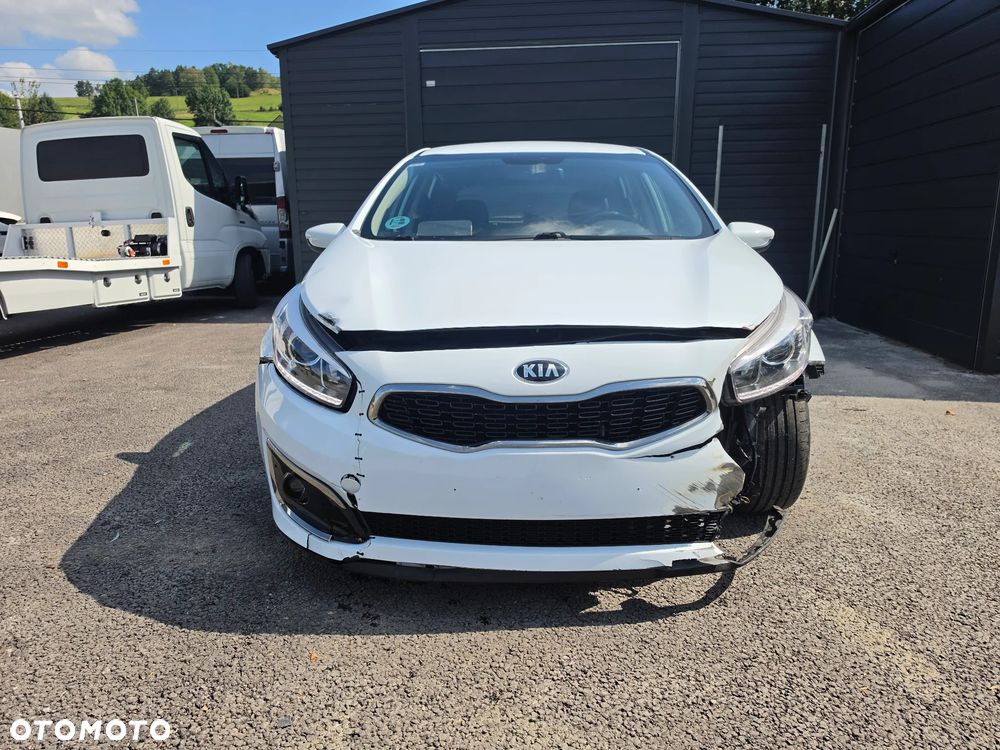 Kia Ceed 1.0 T-GDI ISG Platinum Edition - 14