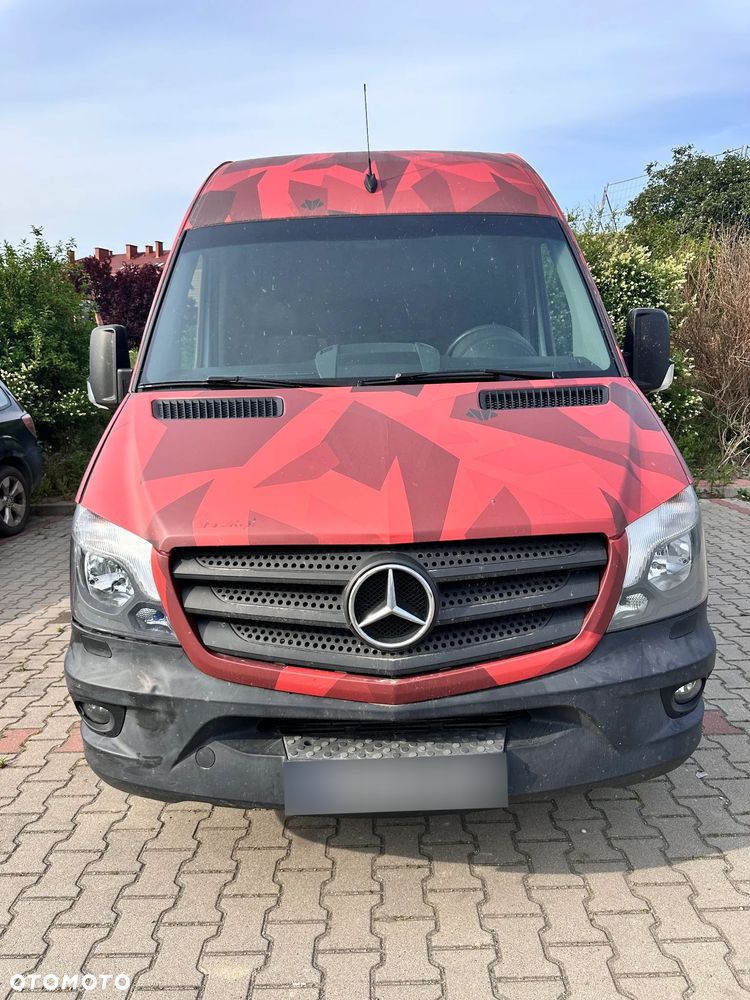 Mercedes-Benz Sprinter - 1