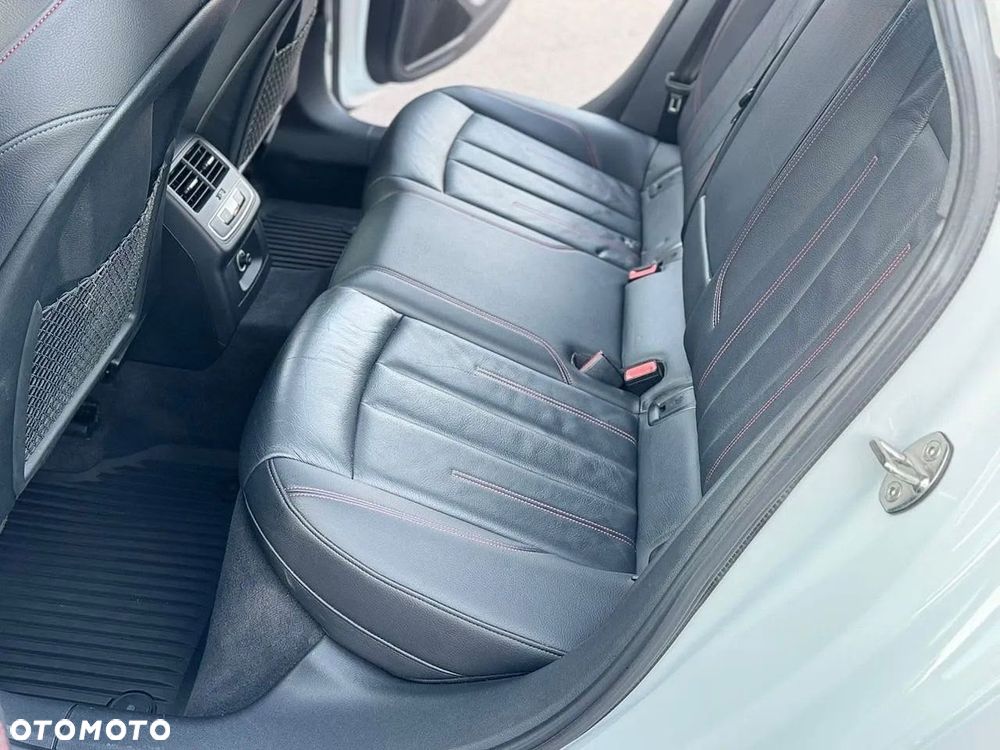 Audi A4 Limousine 2.0 TFSI quattro S tronic sport - 32