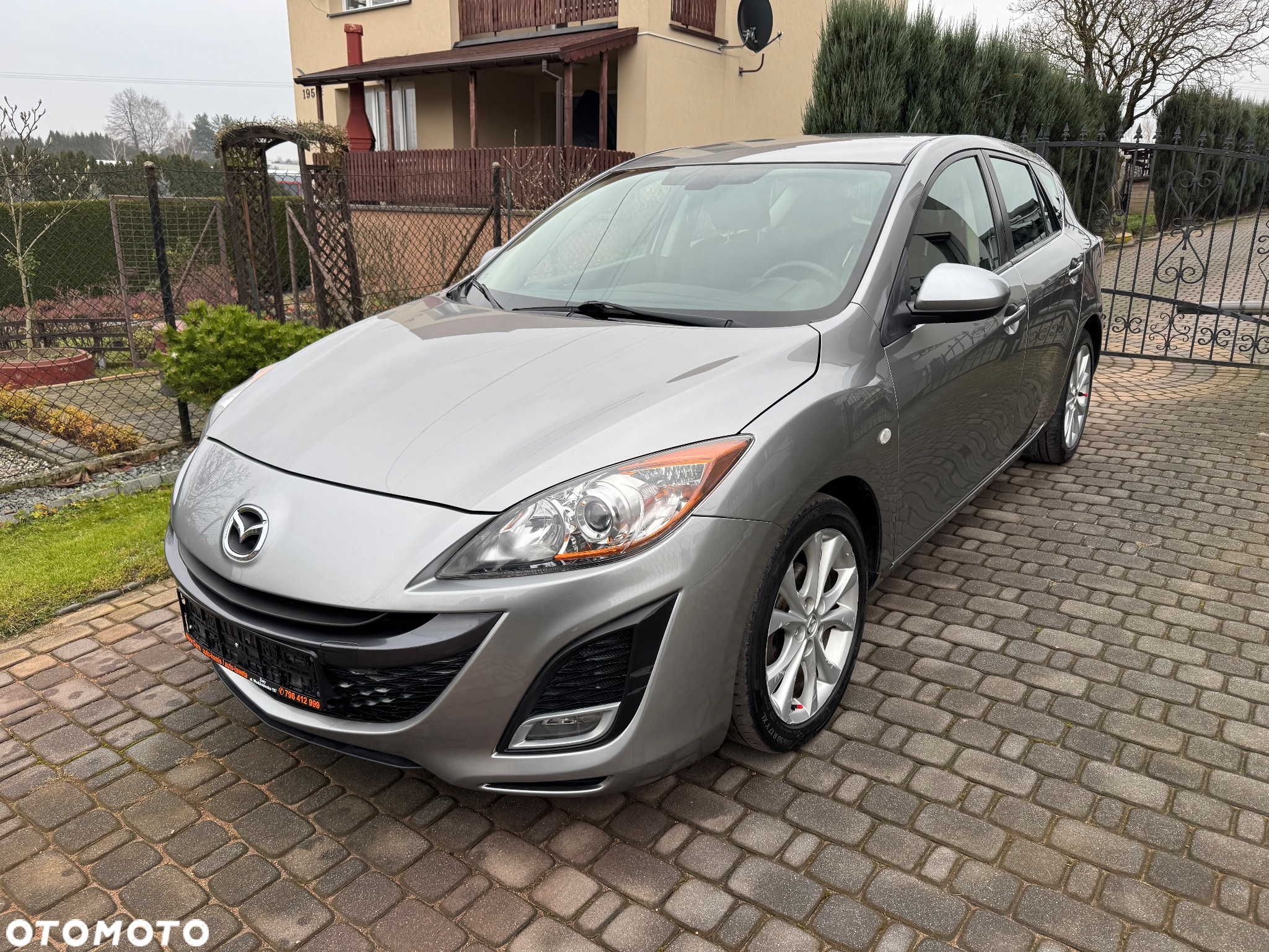 Mazda 3 1.6 Exclusive + - 30