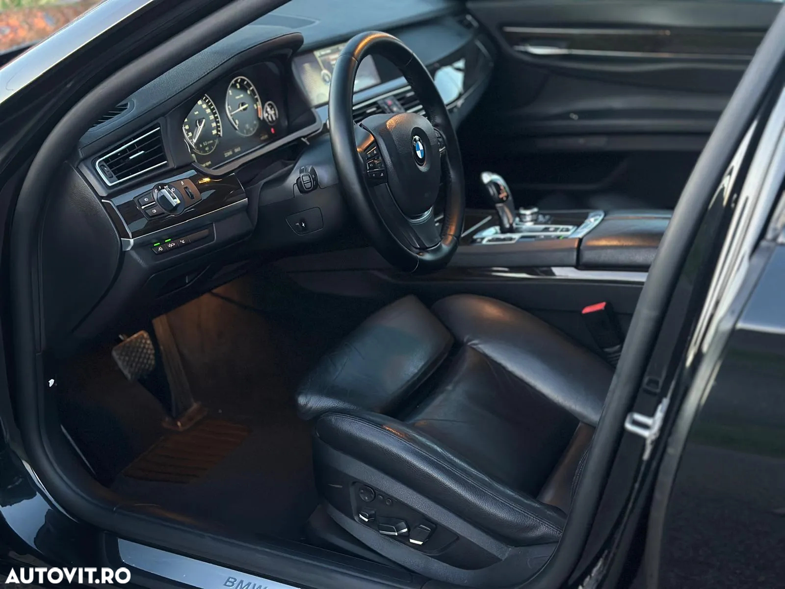 BMW Seria 7 740d xDrive - 11