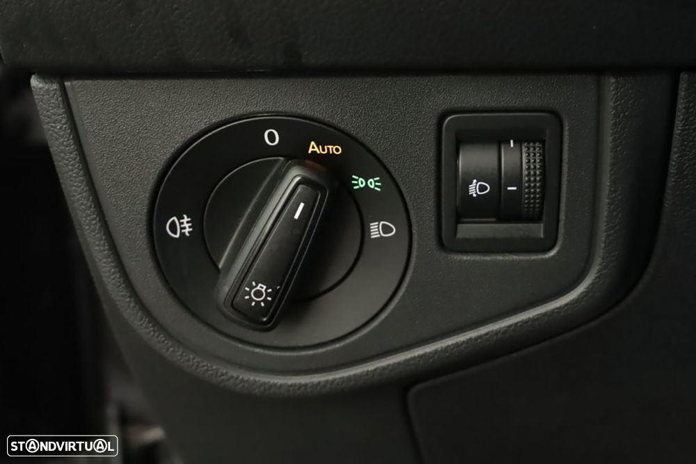 VW Taigo 1.0 TSI Urban - 18