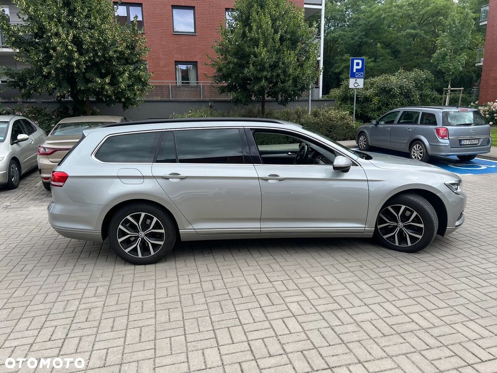Volkswagen Passat 1.8 TSI BMT Comfortline - 30