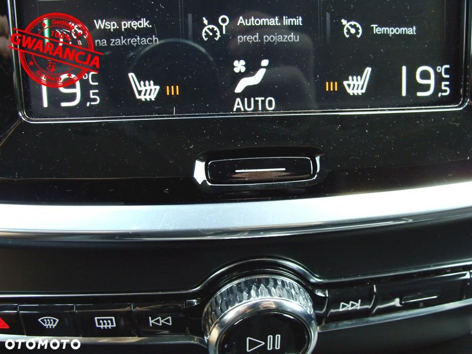 Volvo V60 T6 AWD Recharge Geartronic Inscription - 26