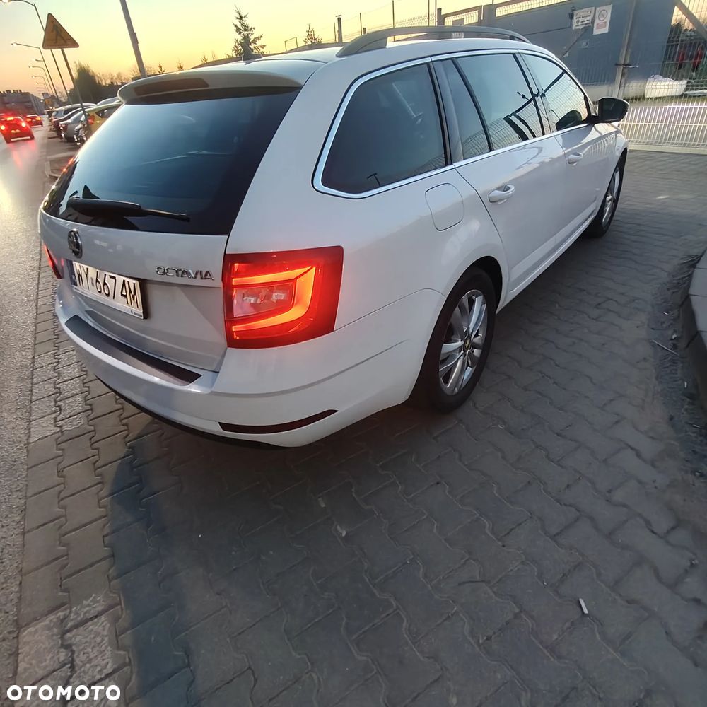 Skoda Octavia 1.5 TSI ACT Style DSG - 8
