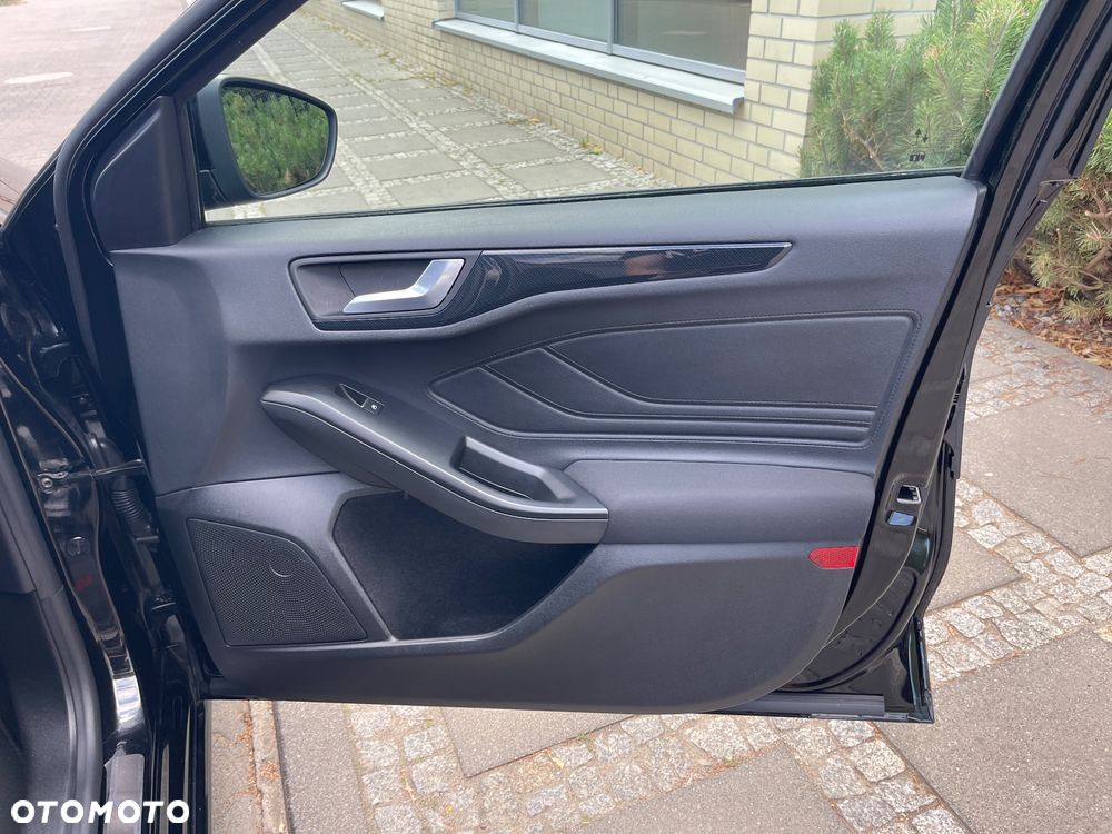 Ford Focus - 27