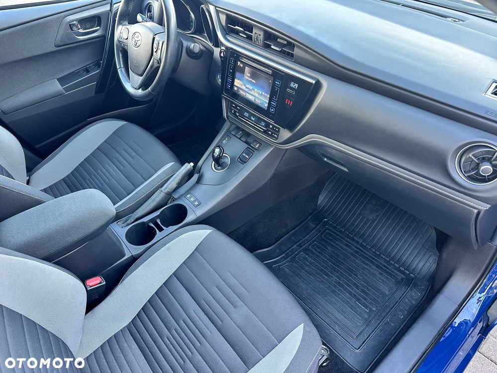 Toyota Auris - 15