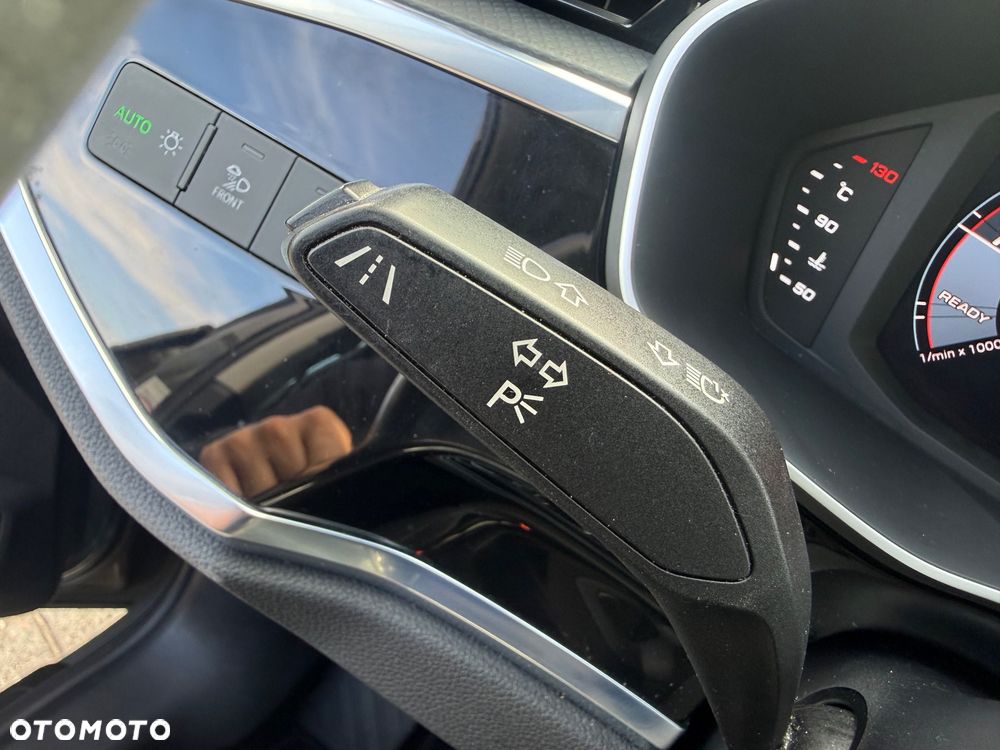 Audi Q3 2.0 TDI S tronic - 36