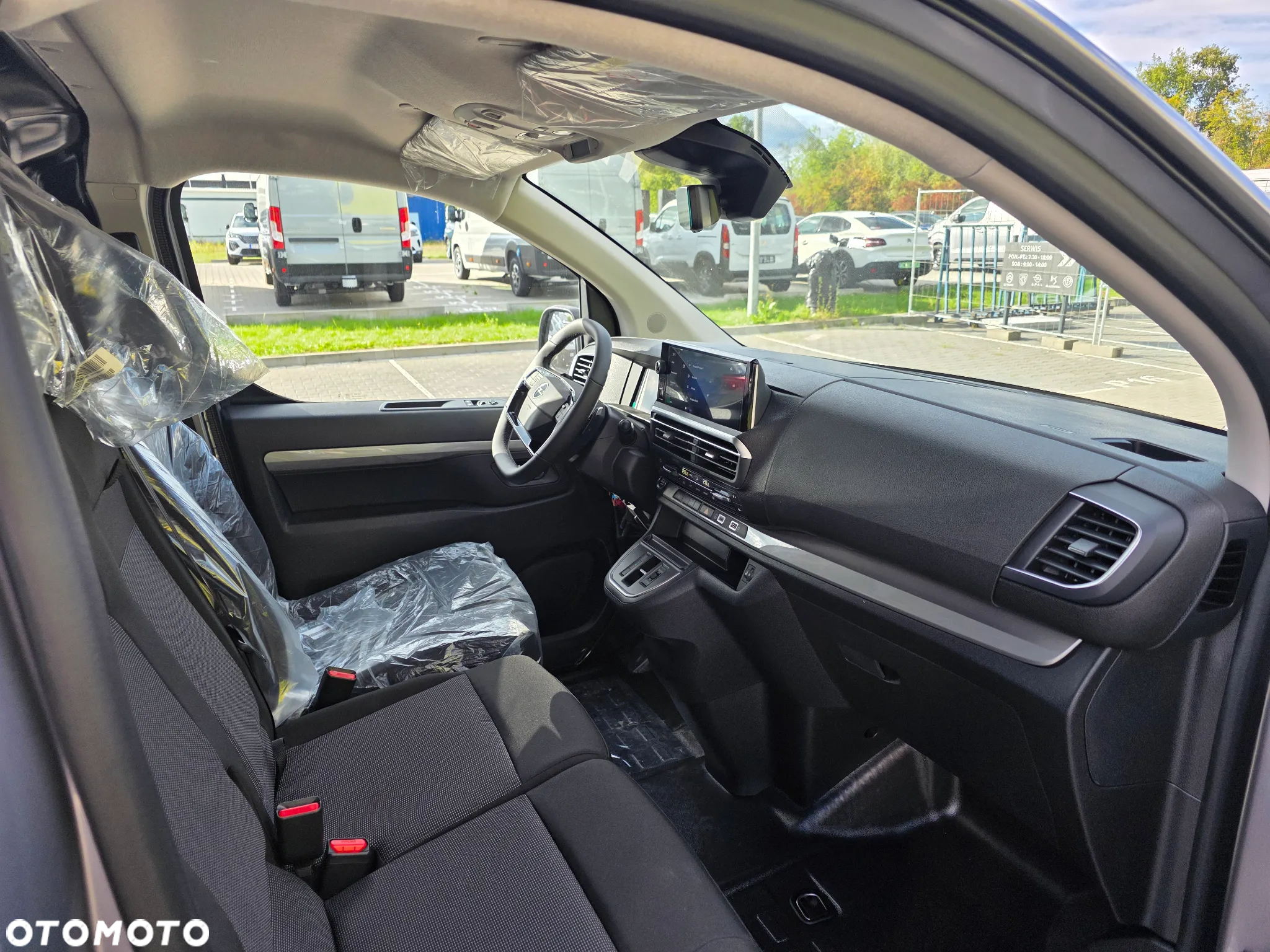Opel Vivaro - 8