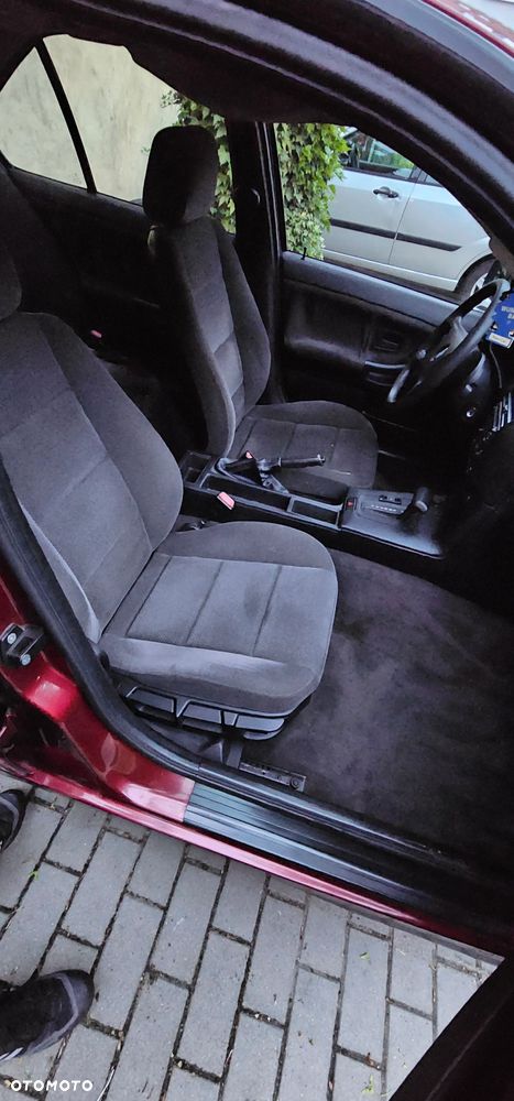 BMW Seria 3 - 16