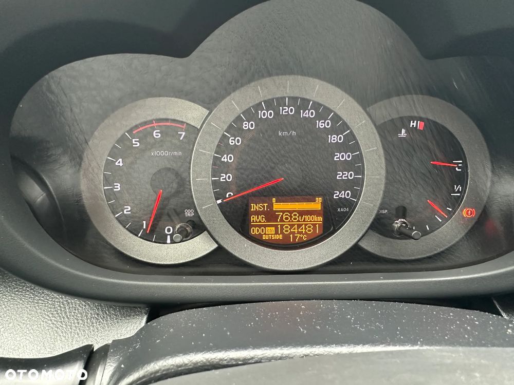 Toyota RAV4 2.2 D-4D 4x4 Travel - 16