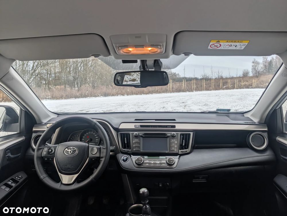 Toyota RAV4 2.0 D-4D Premium - 7