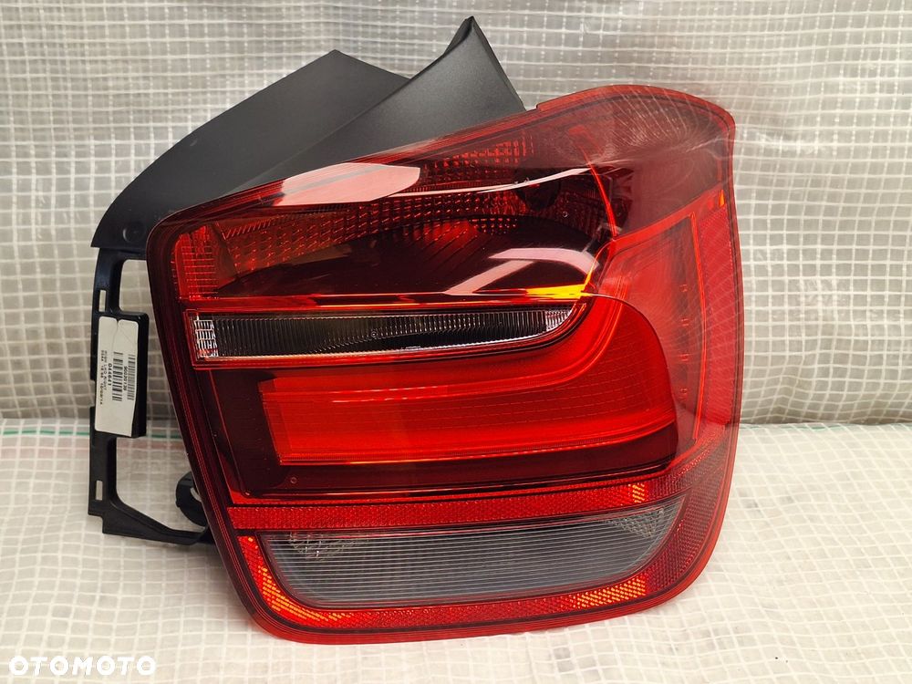 lampa tyl tylna prawa bmw 1 f20 f21 2011-2015 high 90020139 europa orginal demontaz - 3