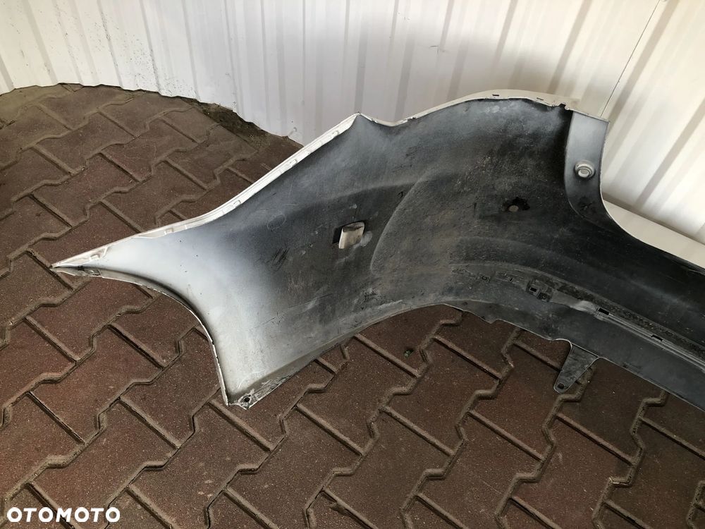 TOYOTA AVENSIS T27 II LIFT SEDAN 2015- zderzak tylny tył - 11