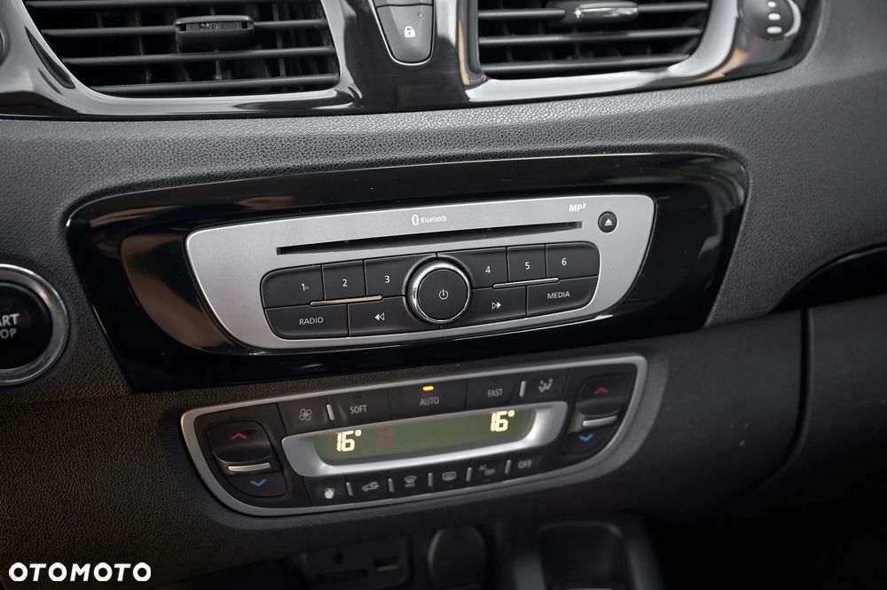 Renault Grand Scenic - 27