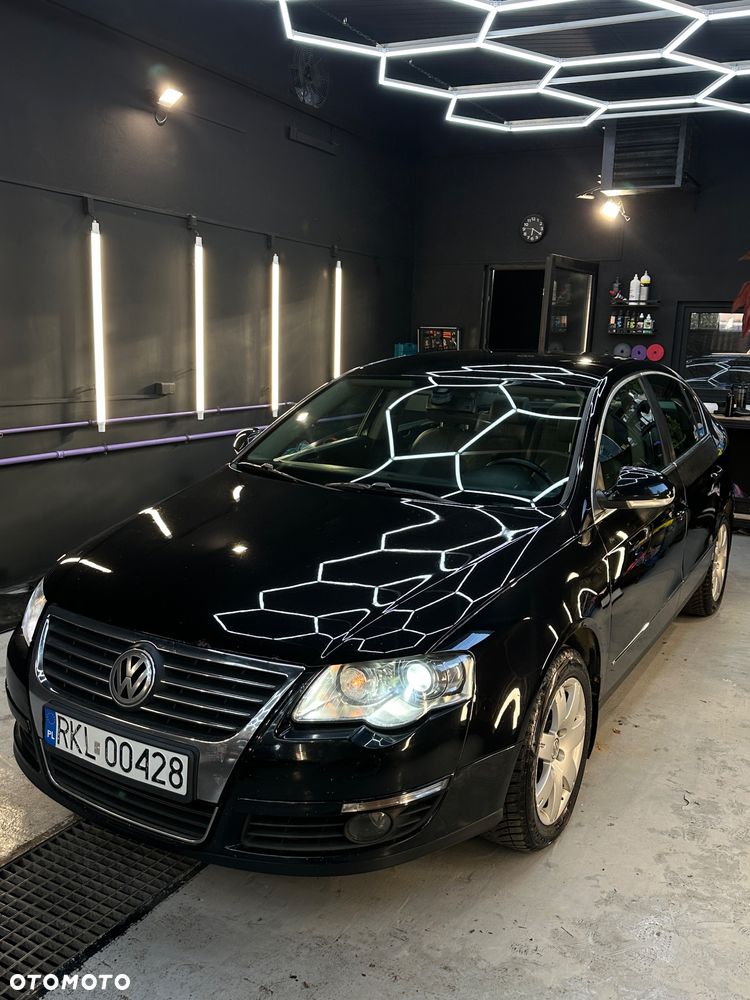 Volkswagen Passat 2.0 TDI Comfortline - 6