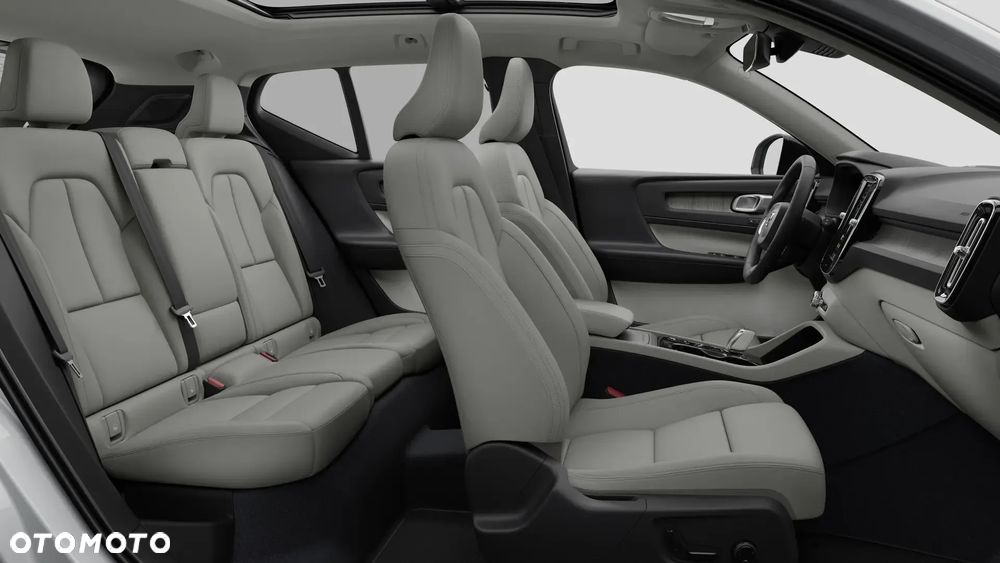 Volvo XC 40 B3 Ultra Dark - 12
