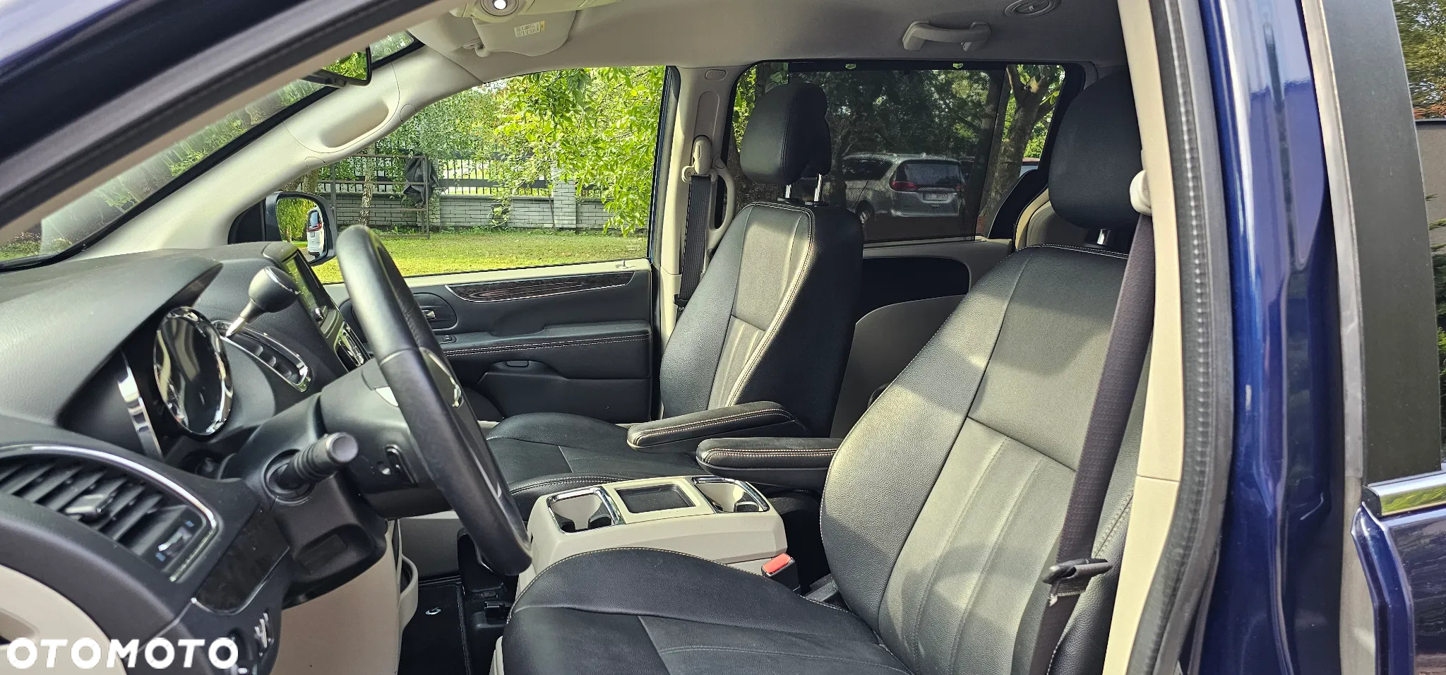 Chrysler Town & Country 3.6 Touring - 15