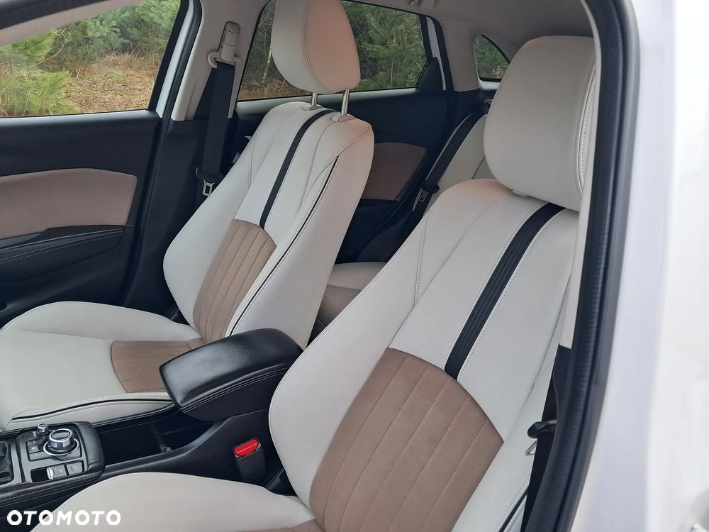 Mazda 3 e-SKYACTIV-G 122 M HYBRID EXCLUSIVE-LINE - 7