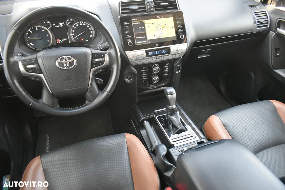 Toyota Land Cruiser 2.8l D-4D 204 CP A/T 7 locuri Luxury AVS Black - 28