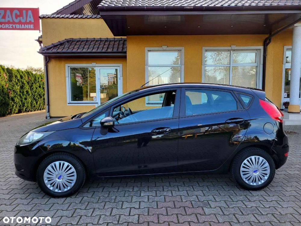 Ford Fiesta - 2