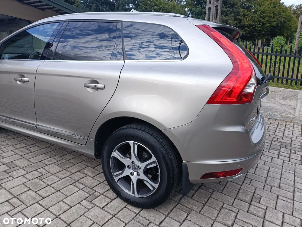 Volvo XC 60 T6 AWD Momentum - 5