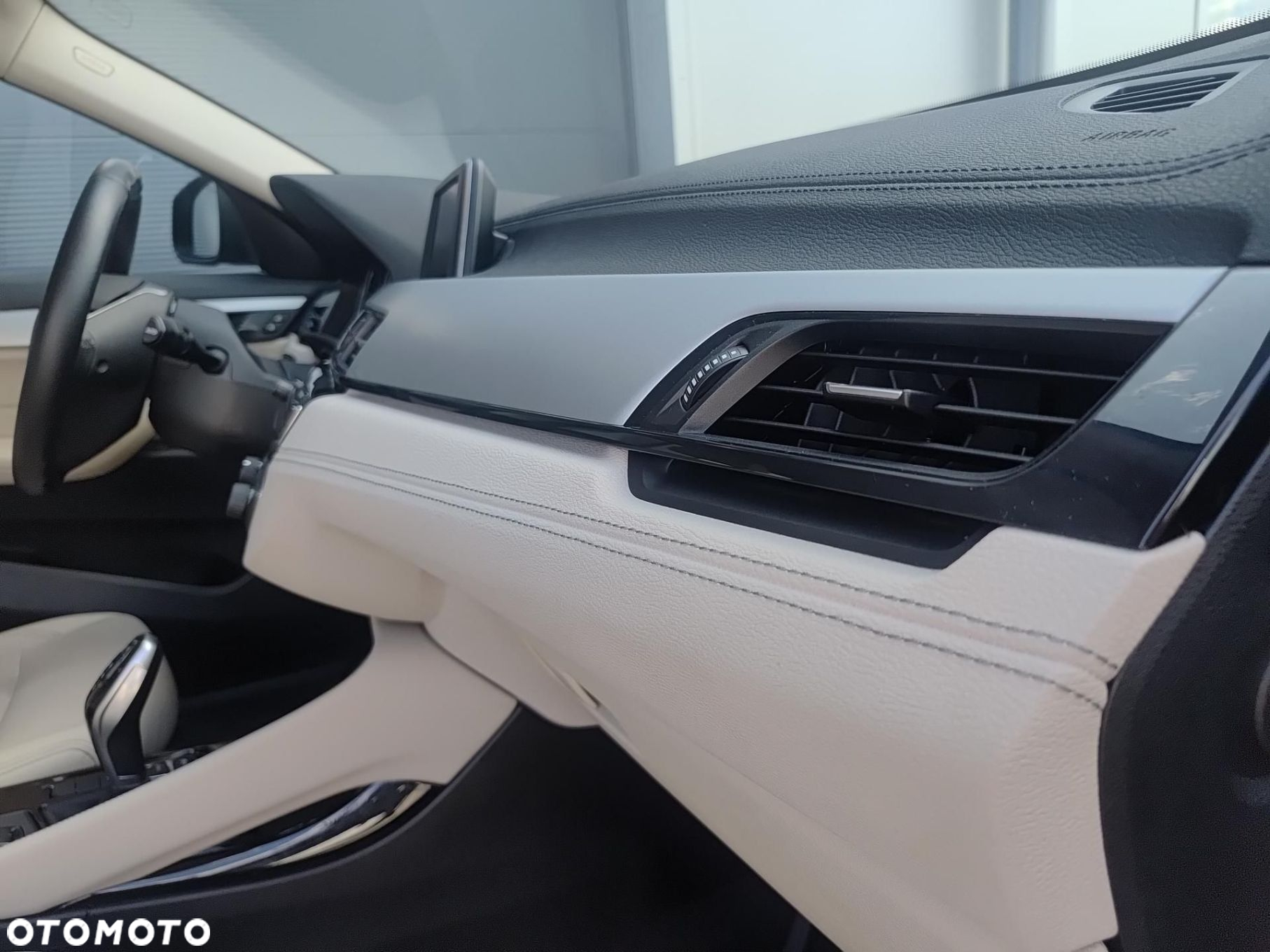 BMW X2 sDrive18i Advantage - 23
