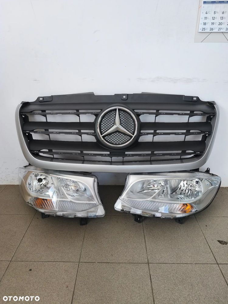 Atrapa Grill Mercedes Sprinter W907/W910 - 1